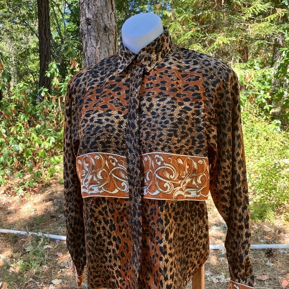 80’s-90’s western women’s blouse Casual Corner Animal Print small - Picture 3 of 11